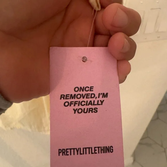 Pretty Little Thing Yellow Mini - Picture 3 of 6